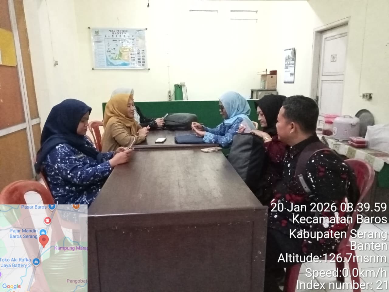 brifing-sekaligus-memberi-arahan-kepada-team-pkh-desa