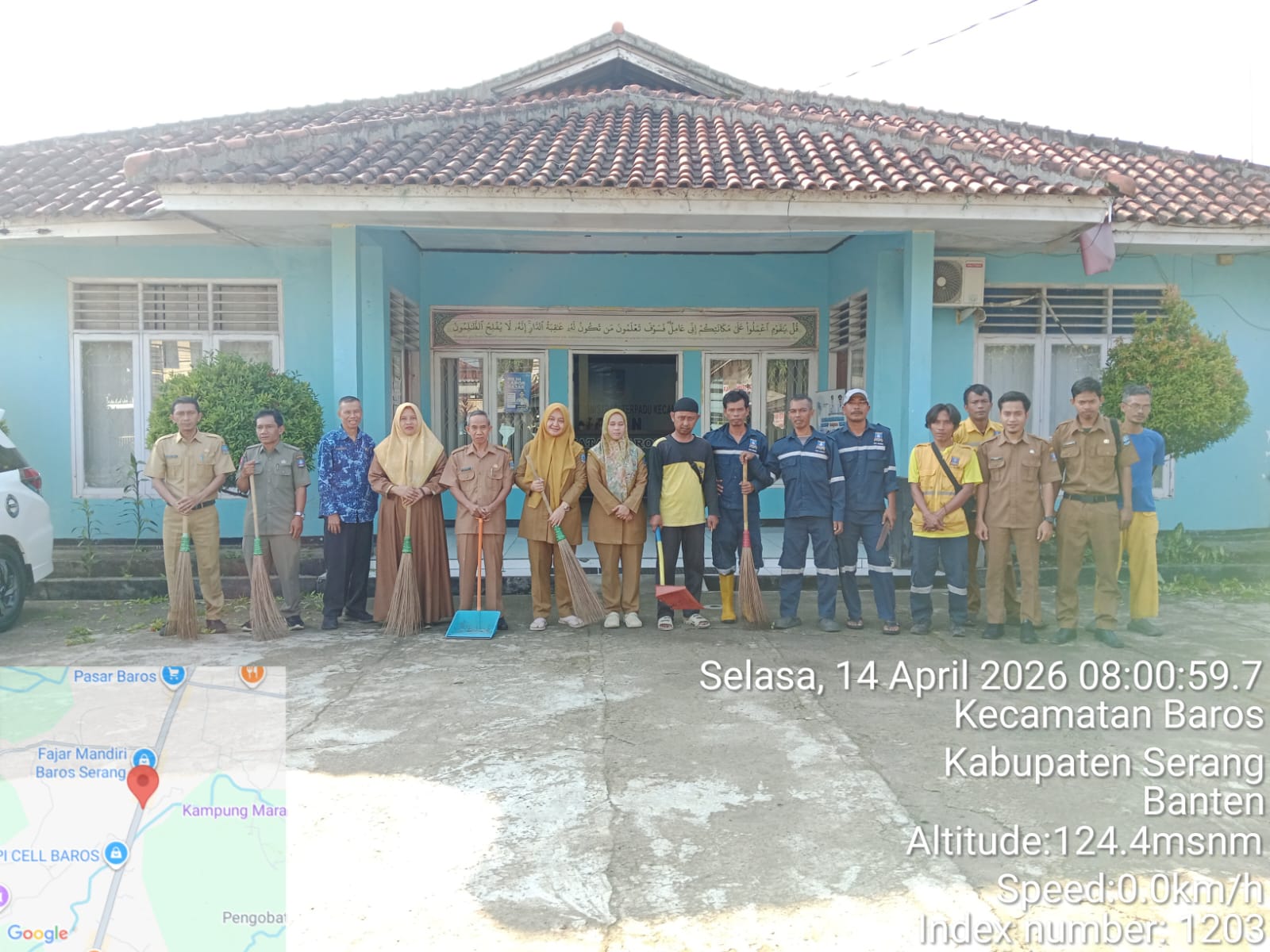 giat-indonesia-asri-di-halaman-kecamatan-baros