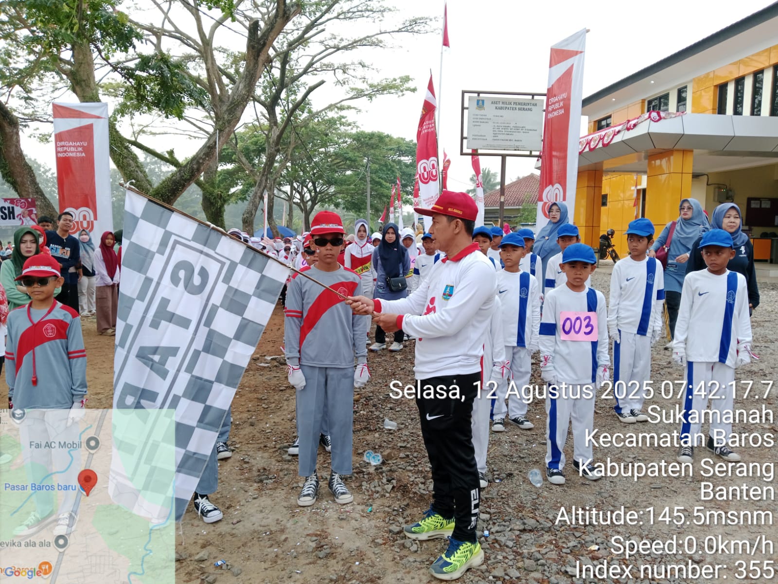 kegiatan-jalan-santai-di-kecamatan-baros
