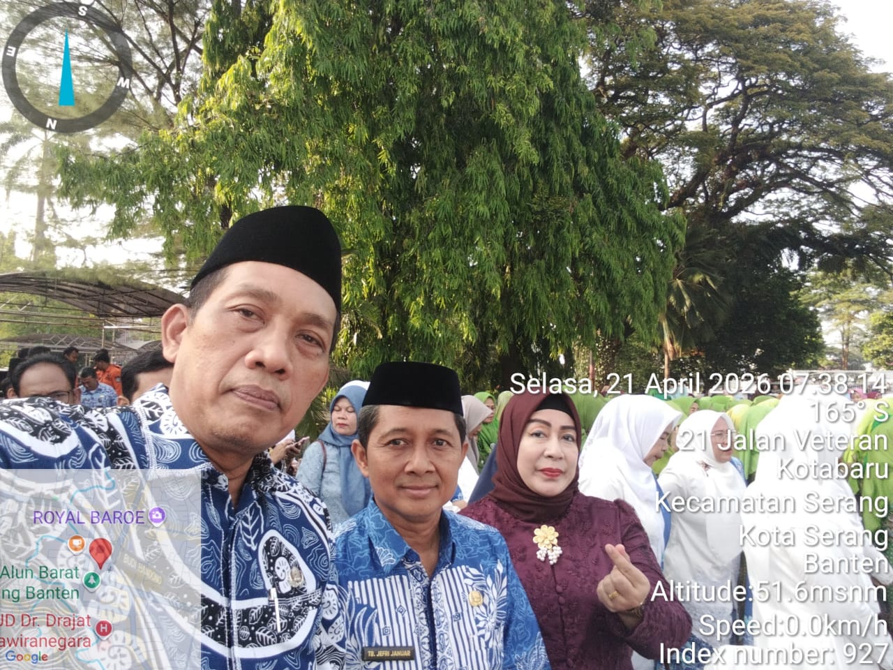 menghadiri-upacara-memperingati-hari-kartini-di-pendopo-kabupaten-serang
