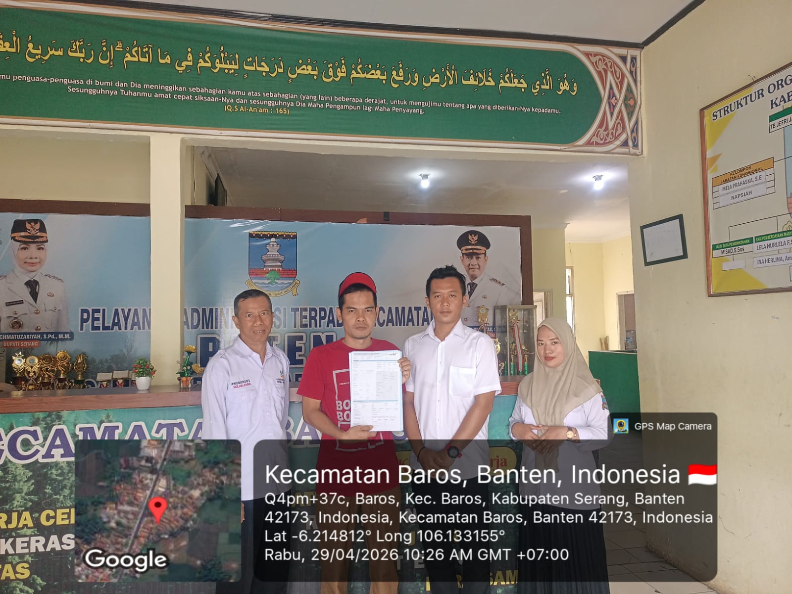 penyerahan-formulir-pembuatan-kartu-atm-untuk-penerimaan-blt-bansos-bagi-warga-desa-kec-baros